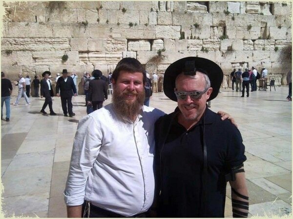 7 наших звезд-евреев, которые чтут традиции своего народа, стараясь не афишировать это 7 наших звезд-евреев, которые чтут традиции своего народа, стараясь не афишировать это