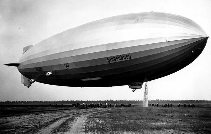 Редкие исторические фотографии: интерьеры дирижабля "Гинденбург" перед катастрофой 