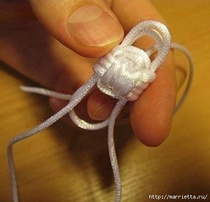 Плетение узла «Обезьяний кулак» Плетение узла «Обезьяний кулак» плетение узлов,рукоделие,своими руками