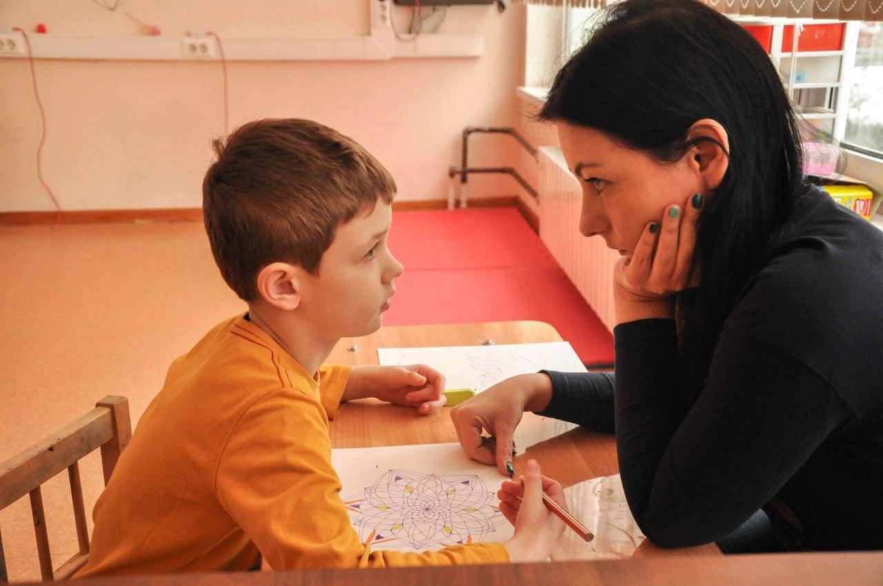 «Мама, прими меня таким, какой я есть», или Почему с аутизмом все так непросто ребенок, сфера, понимает, может, детей, только, интеллектуальной, сферы, совсем, могут, развития, этого, самый, ничего, России, будто, Почему, аутизмом, базис, причины