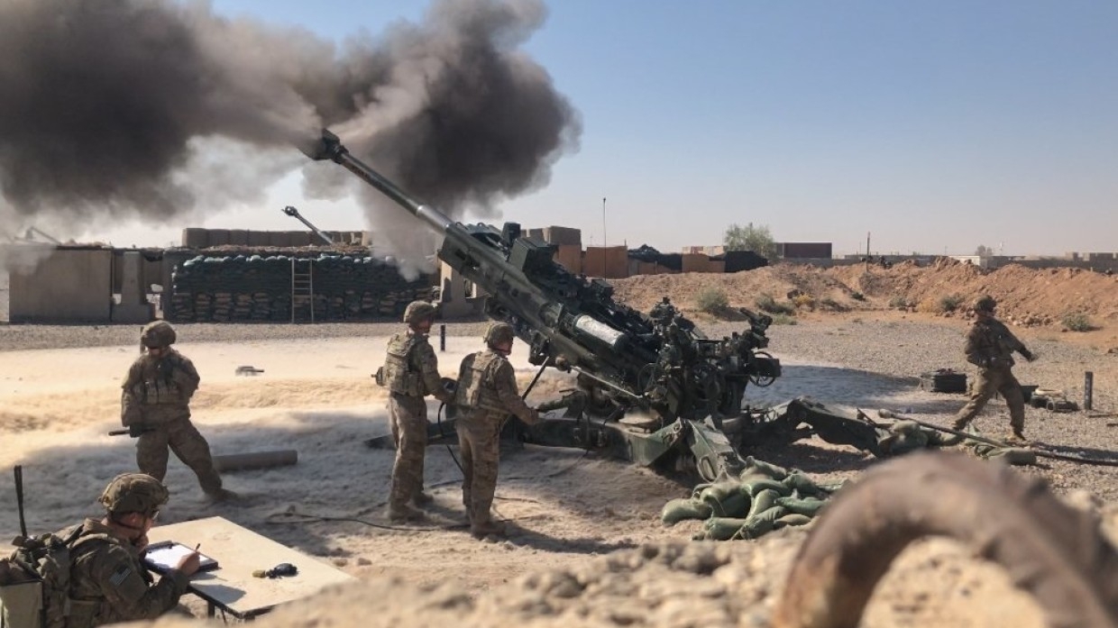 Военное нападение. Военная база США В Сирии эт-Танф. Аль Танф в Сирии. M777 Howitzer.