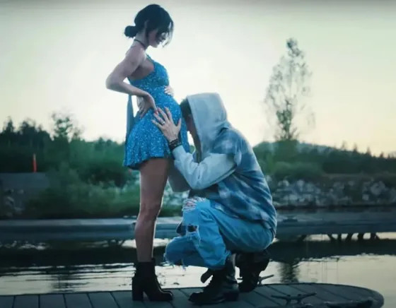 Меган Фокс и Machine Gun Kelly рассекретили имя дочери
