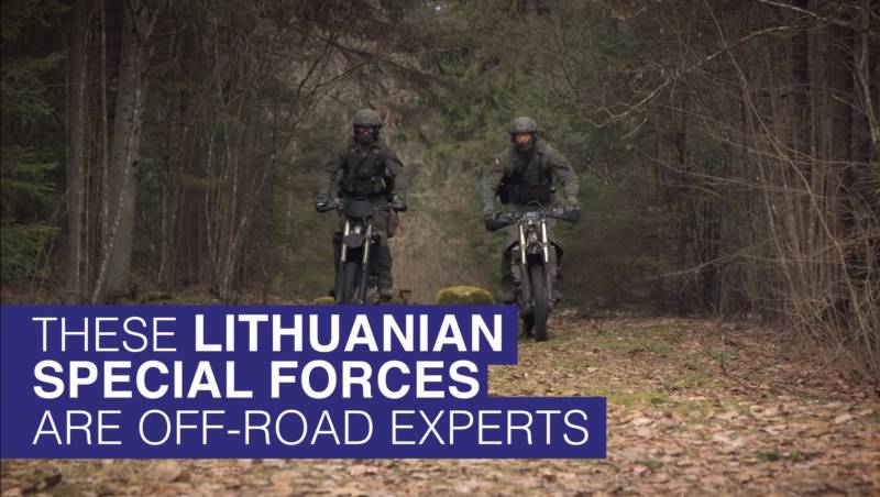 Военные мотоциклы снова входят в моду Военные мотоциклы снова входят в моду оружие