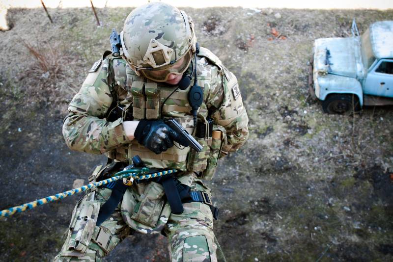 «Супернить» защитит российских солдат от пуль и осколков оружие