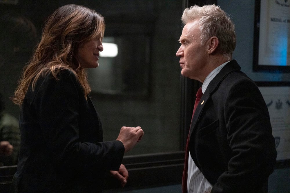 Report" Episode 25004 -- Pictured: (l-r) Mariska Hargitay as Captain Olivia Benson, Terry Serpico as Chief McGrath