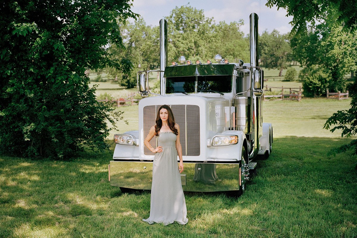 Девушки и тягачи Peterbilt Девушки и тягачи Peterbilt