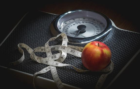Диетологи назвали помогающие быстро похудеть продукты