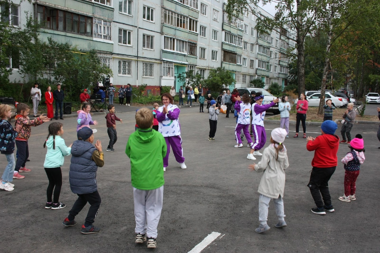 прошли праздники двора