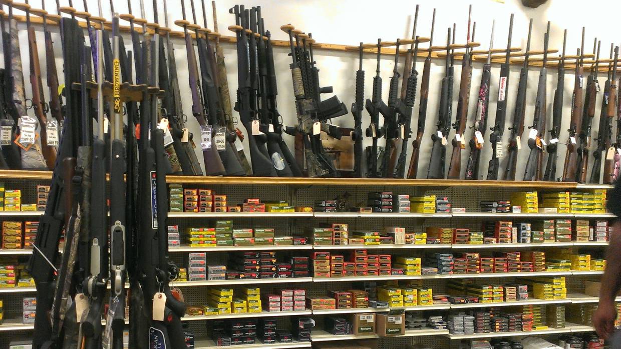 Губернатор Калифорнии планирует запретить продажу штурмового оружия