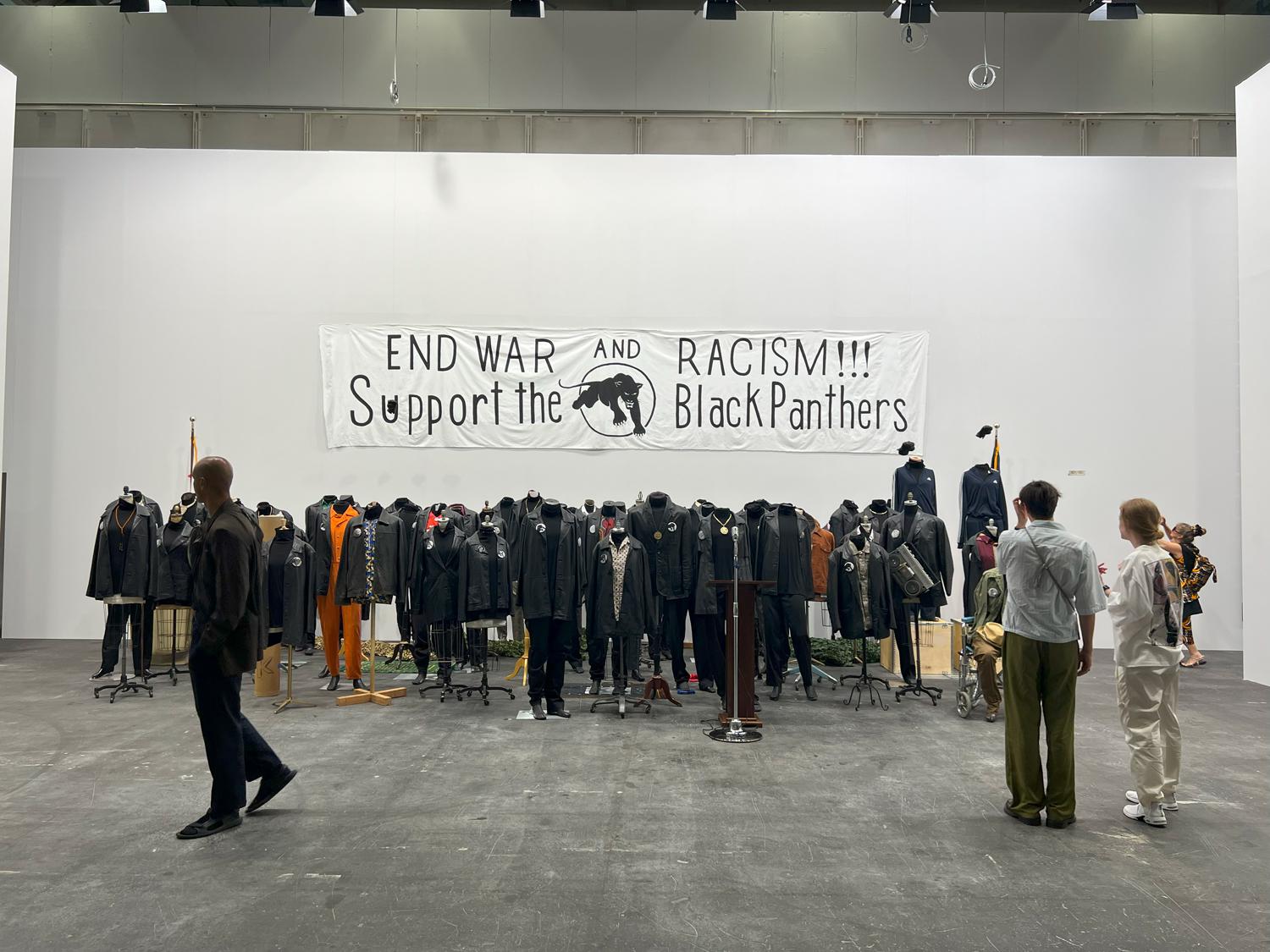Henry Taylor. Untitled, 2022. Hauser & Wirth, секция Unlimited
