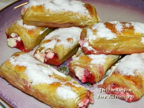Трубочки из слоеного теста с малиной и сметаной. original. Трубочки из слоеного теста с малиной и сметаной фото. Трубочки из слоеного теста с малиной и сметаной-original. картинка Трубочки из слоеного теста с малиной и сметаной. картинка original. Время подготовки: 5 мин.