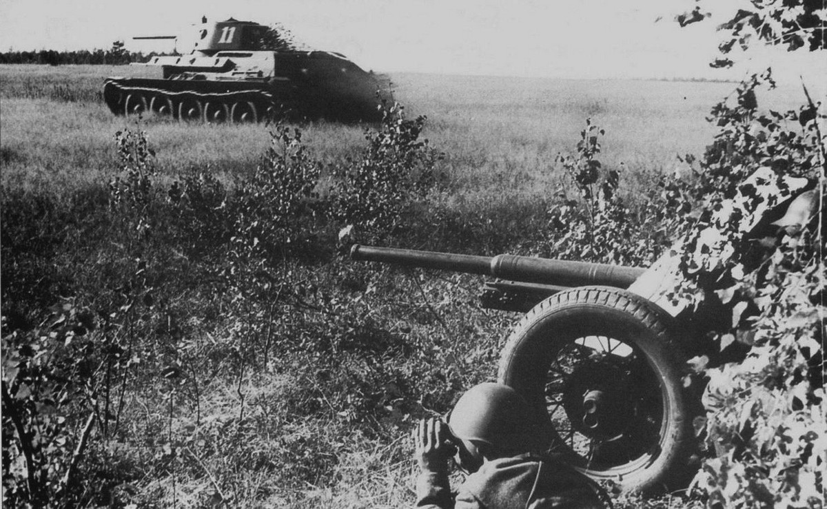 Танковая атака т 34 1941