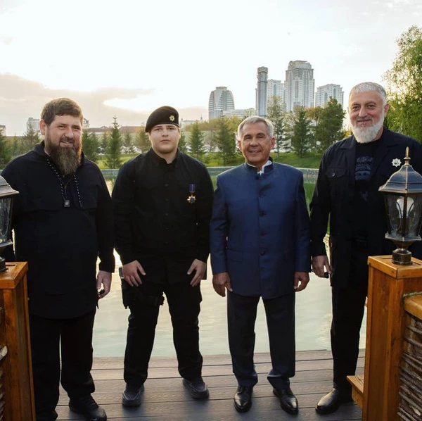 Зачем?! Власти Татарстана вручили сыну Рамзана Кадырова вторую по значимости награду республики