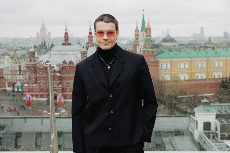 Максим Матвеев, Игорь Верник, Манижа и Светлана Кузнецова посетили премьеру международной драмы в Москве Игорь, Матвеев, Матвеева, Костолевский, гостей, приехал, коллег, языке, поблагодарил, Верник, также, Муавад, актёр, Николас, Авратинская, главные, своих, Дарья, Заложник, Максима