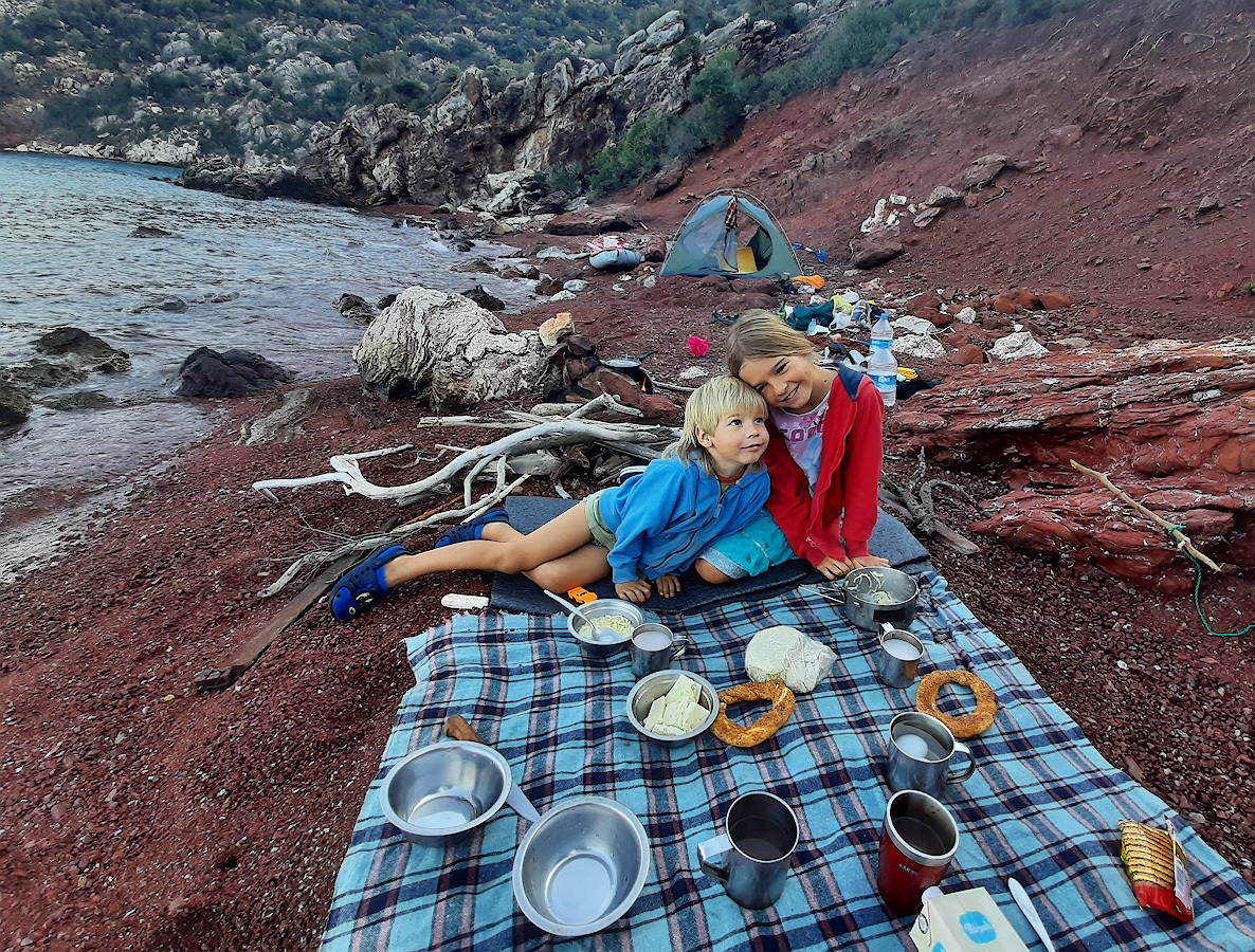 Как матрос на матрасе в плавание ходил Как матрос на матрасе в плавание ходил