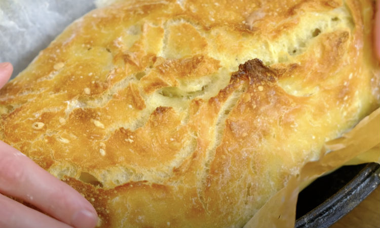 Хлеб без замеса для новичков: сразу получается хрустящая корочка и душистый мякиш выпечка,хлеб