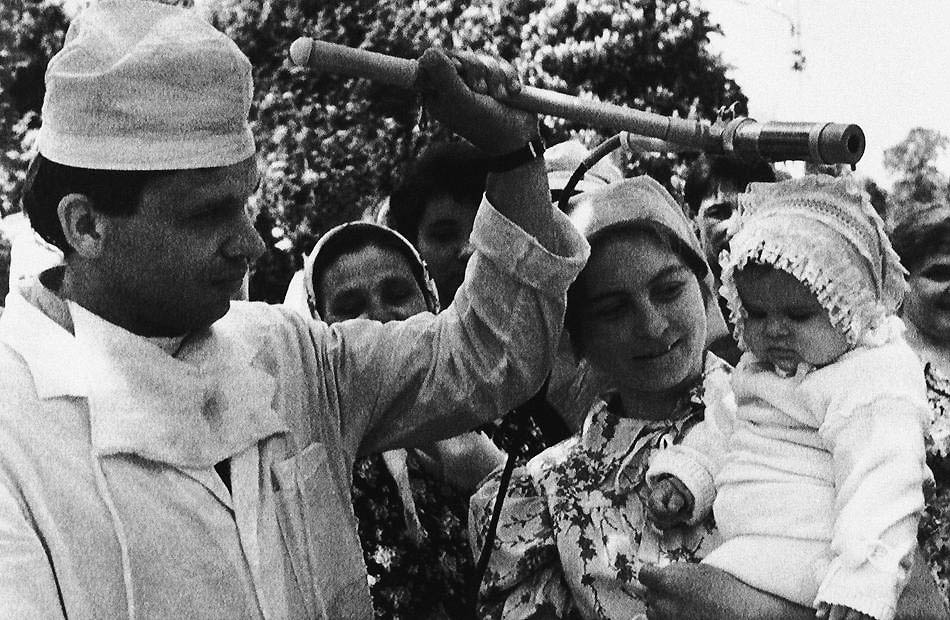 26 апреля исполняется 33 года с момента взрыва на ЧАЭС - 30+  кадров в память оо этой ужасной катастрофе история