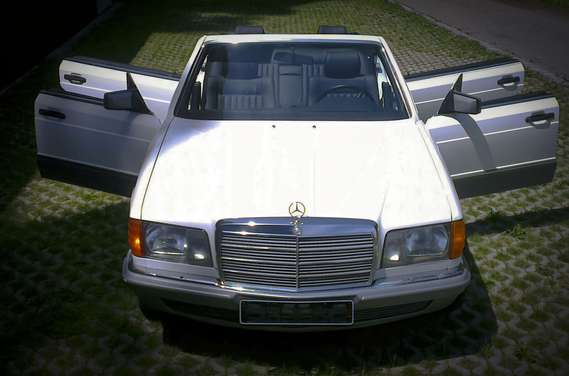 Уникальный четырехдверный кабриолет Mercedes-Benz продают за бесценок Уникальный четырехдверный кабриолет Mercedes-Benz продают за бесценок Новости