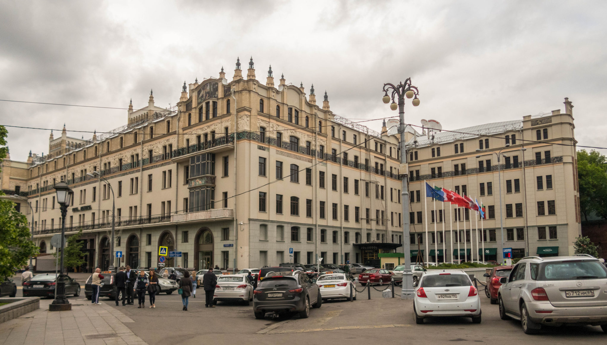здание гостиницы метрополь в москве
