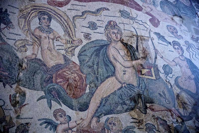 Поэзия Древней Греции: военная и не только история