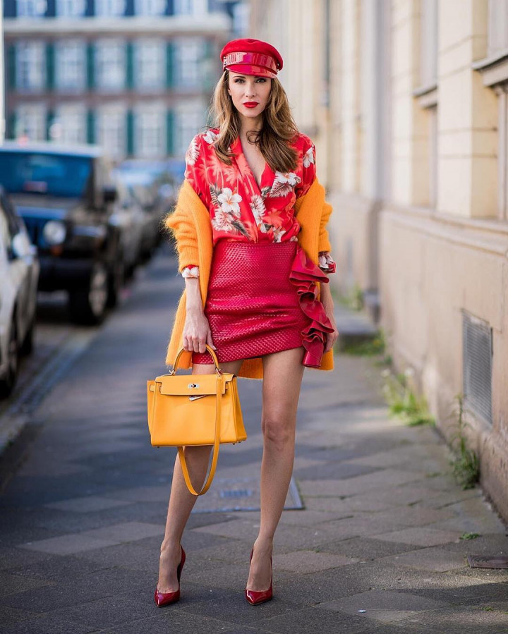 Очень ярко и эффектно. Street style на Неделе моды в Париже осень-зима 2019-2020 мода,неделя высокой моды,образ,осень-зима 2019-2020,париж,стиль,уличный стиль