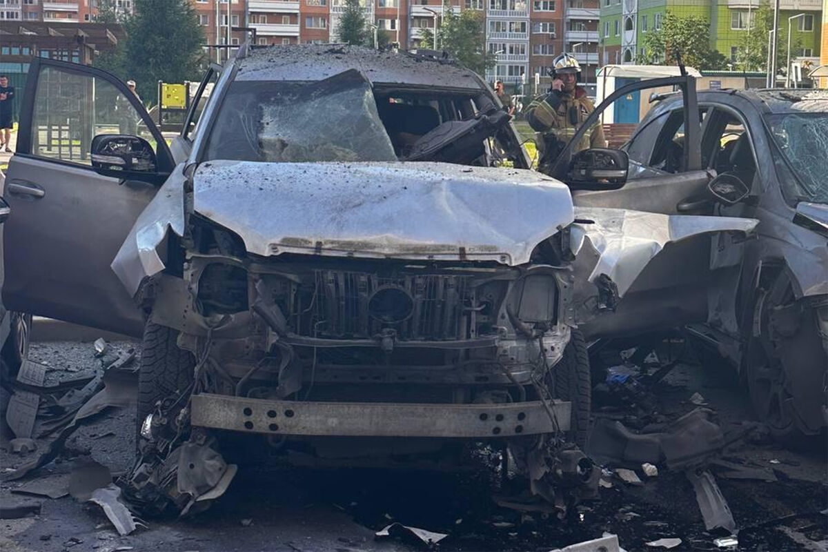 SHOT опубликовал видео первых секунд после подрыва автомобиля на севере Москвы