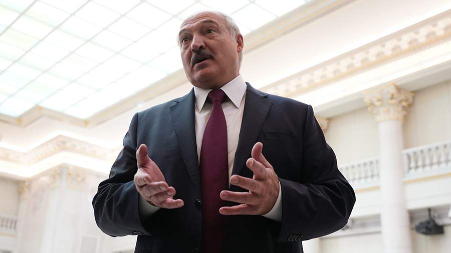 Лукашенко указал на накаляющуюся обстановку у границ Белоруссии