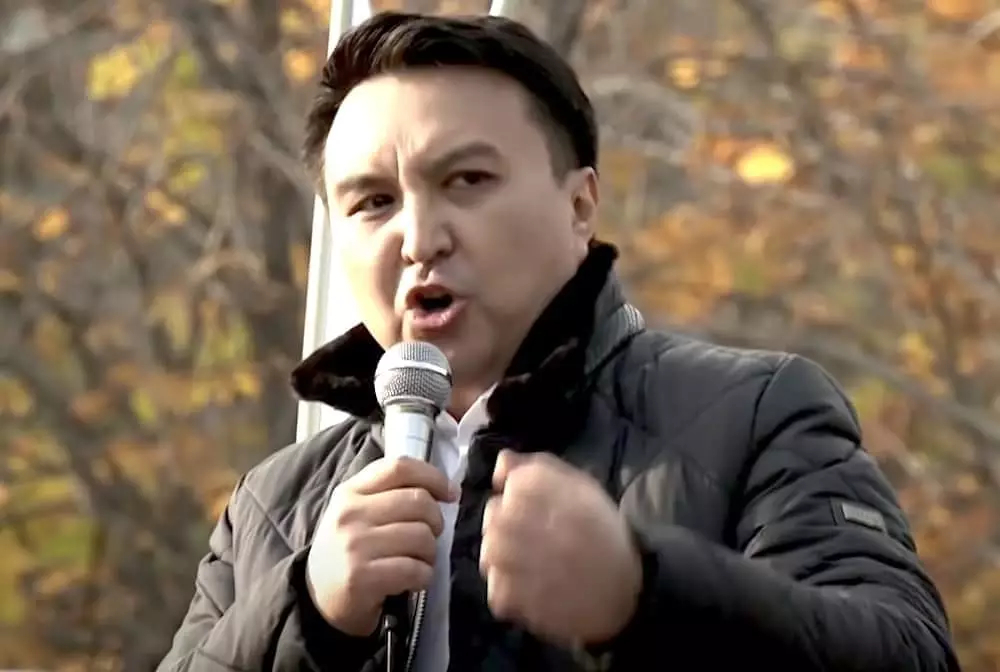 В Казахстане проходят разрешенные антироссийские митинги и активизируются националисты В Казахстане проходят разрешенные антироссийские митинги и активизируются националисты геополитика