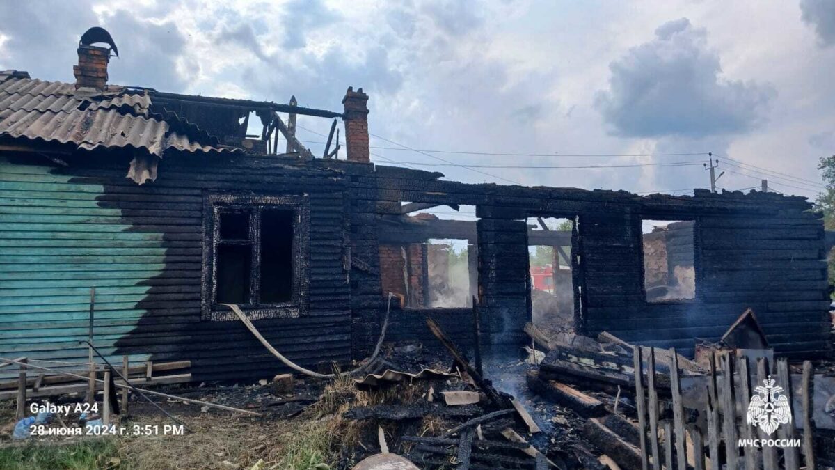 В Хабаровском крае 8-летний мальчик остался один дома и погиб на пожаре