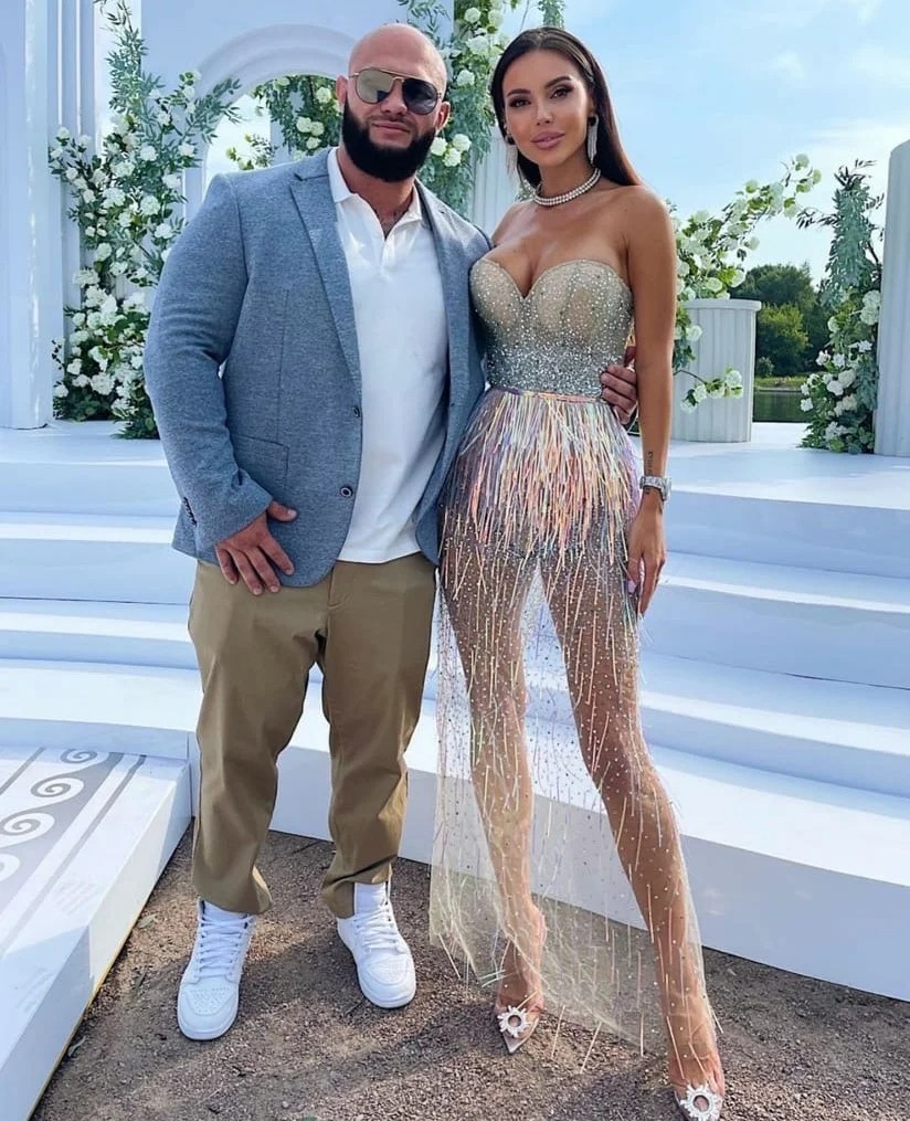 9 самых богатых знаменитостей России 9 самых богатых знаменитостей России Звезды