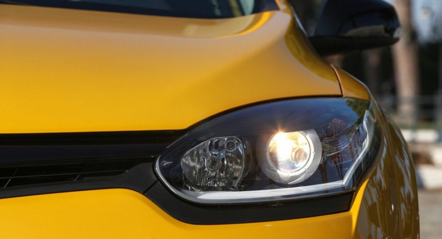 Renault готовит к выходу новый компактный кроссовер Автомобили