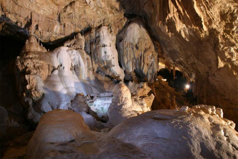Призрак подземных пещер