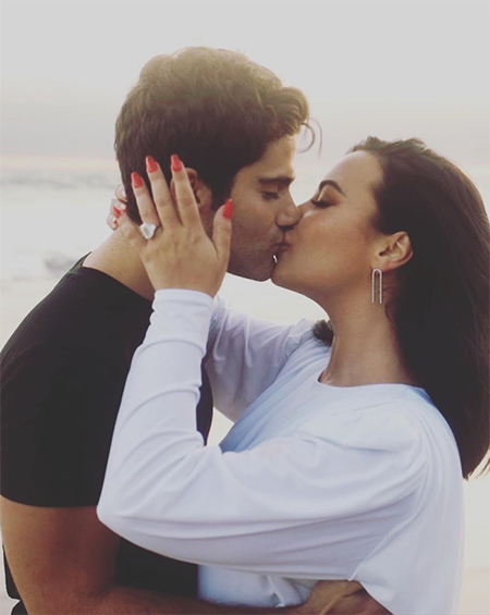 Деми Ловато помолвлена с актером Максом Эрихом: фото впечатляющего кольца Деми Ловато помолвлена с актером Максом Эрихом: фото впечатляющего кольца Свадьбы,Платья и кольца