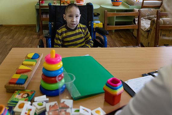 Дом престарелых и детей-инвалидов: других таких в России нет дети,дом престарелых,инвалиды,общество,пожилые,сироты,старики