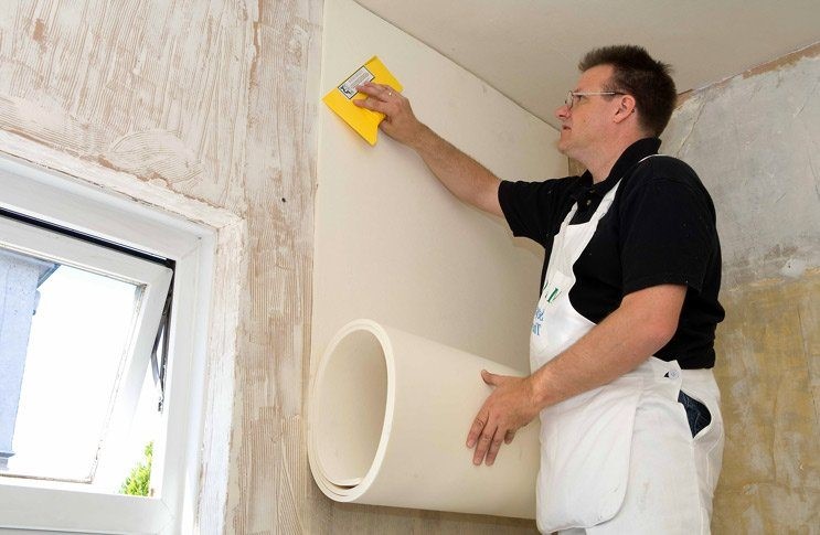 Что гораздо выгоднее клеить вместо подложки под обои Что гораздо выгоднее клеить вместо подложки под обои советы