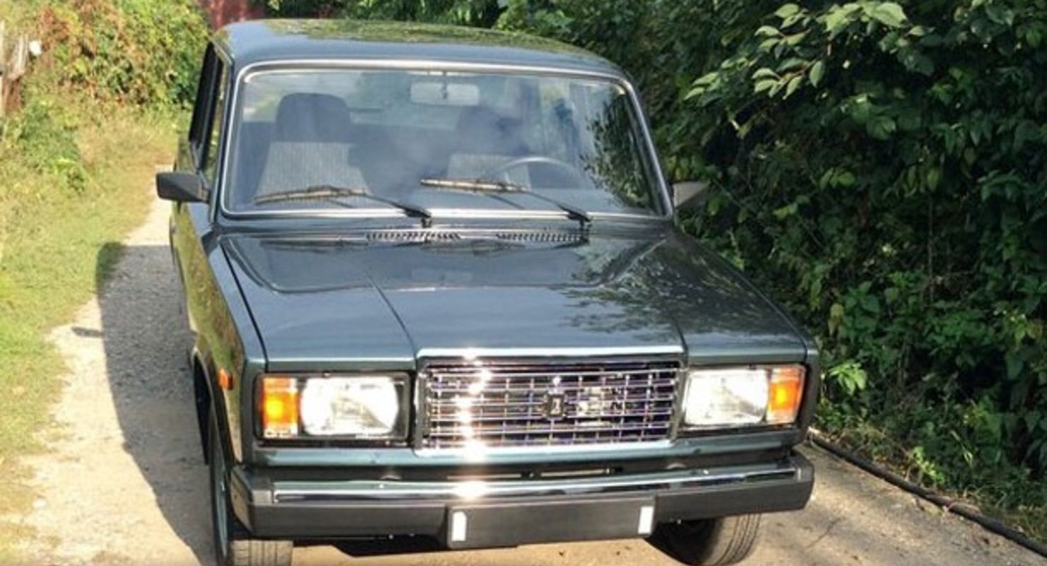 В России выставили на продажу седан ВАЗ-2107 в заводском состоянии