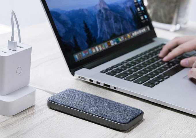 Xiaomi выпустила powerbank с USB Type-C и функцией хаба (8 фото)