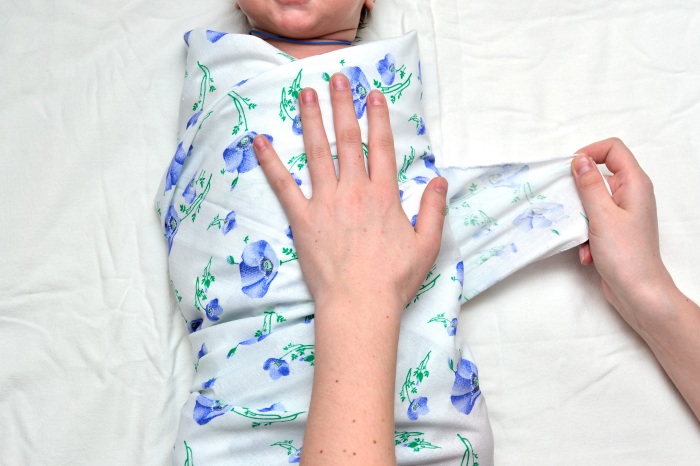 У большинства малышей подергивания рук должны исчезать в три-четыре месяца. /Фото: carebaby.pl
