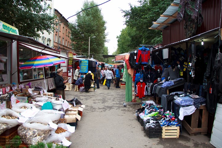 Дзержинский фото на рынке