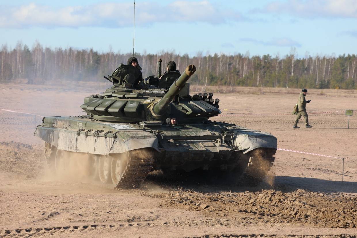 Свыше полутора тысяч военнослужащих ЮВО приняли участие в танковых учениях на юге России