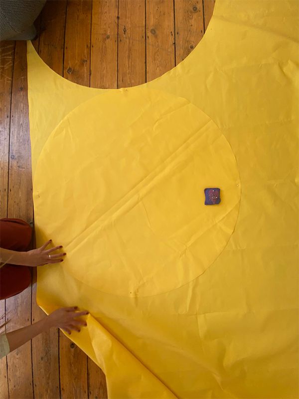 social-distancing-picnic-blanket-06.jpg (44.54 Кб)