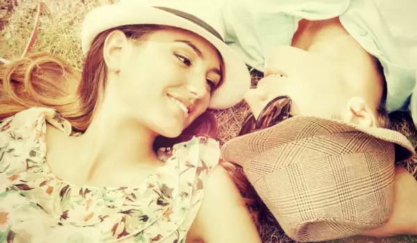 Думай набери свой номер от 1 до 18 и увидишь свою любовную удачу на лето