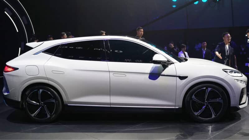 Официально представлен внедорожник BYD Denza N7 с французской акустической системой Devialet