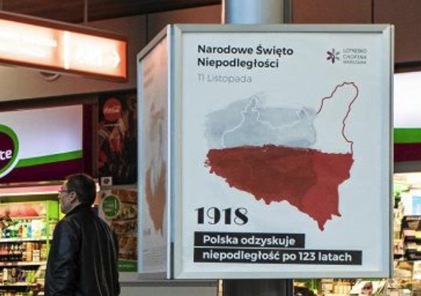 В аэропорту Варшавы повесили карту с польским Львовом