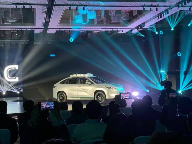 Geely запустила Cao Cao 60 EV со сменными батареями и запасом хода 415 км за 17 500 долларов