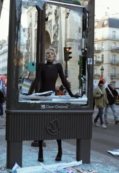 Миллион на омоложение: стало известно, зачем Рената Литвинова регулярно приезжает в Москву Литвинова, актриса, Рената, Ренаты, косметикс, потратила, родину, постановки, написала, давняя, подруга, актрисы, Земфира, костюмы, главной, создал, Демна, ГвасалияОднако, Россией, Музыку