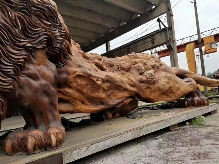 Самая большая скульптура в мире, сделанная из цельного дерева 
