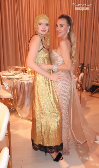 Песня от Лолиты, тост от Ларисы Гузеевой: как прошла свадьба дочери владельца 