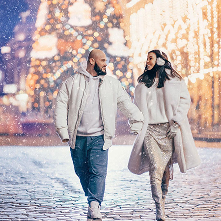 Оксана Самойлова показала новые фотографии с празднования восьмой годовщины брака с Джиганом Оксана Самойлова показала новые фотографии с празднования восьмой годовщины брака с Джиганом Звездные пары