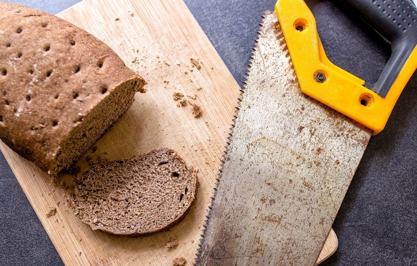 Не выбрасывайте черствый хлеб: 7 способов его применения полезные советы
